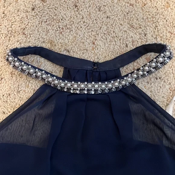 David’s bridal dress - Picture 2 of 3